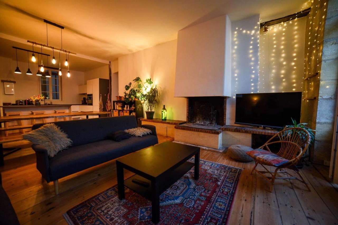 Amani Hostel 라 레올르 외부 사진